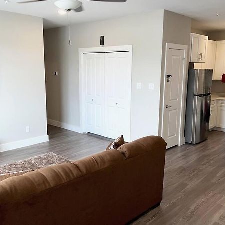 Welcome To Our Spacious 2-Bedroom 2-Bathroom Located In The City Of Houston, Texas! Buitenkant foto